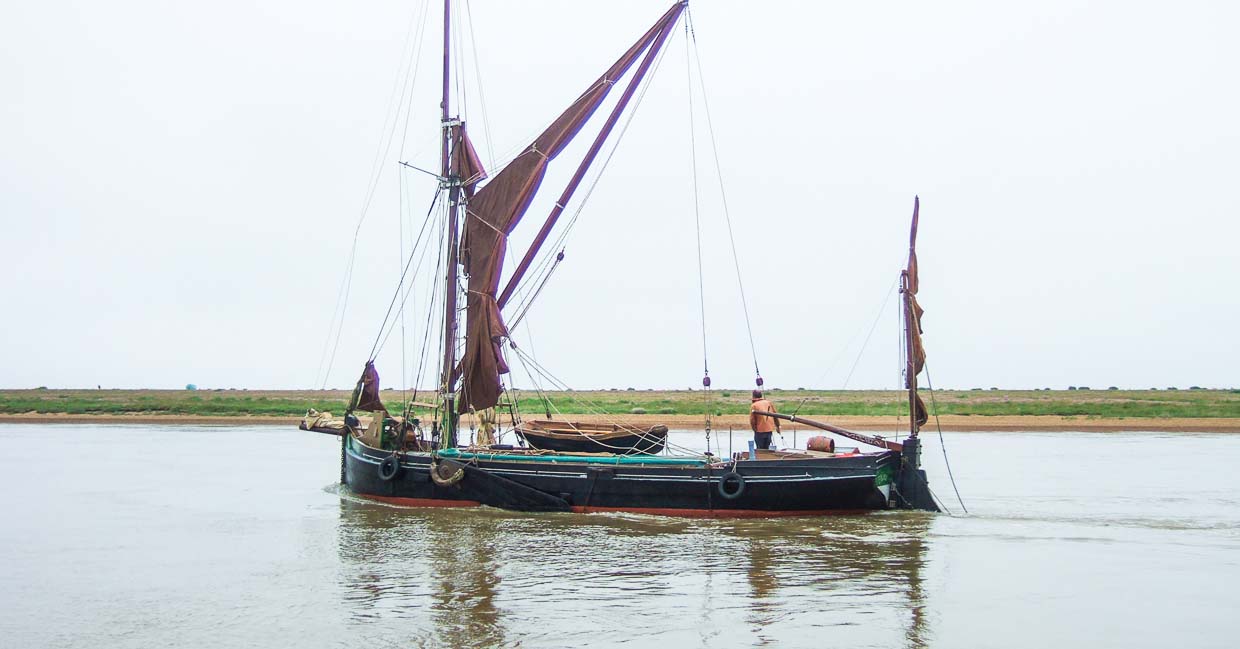 SailBritainCoastlineProject_Barge